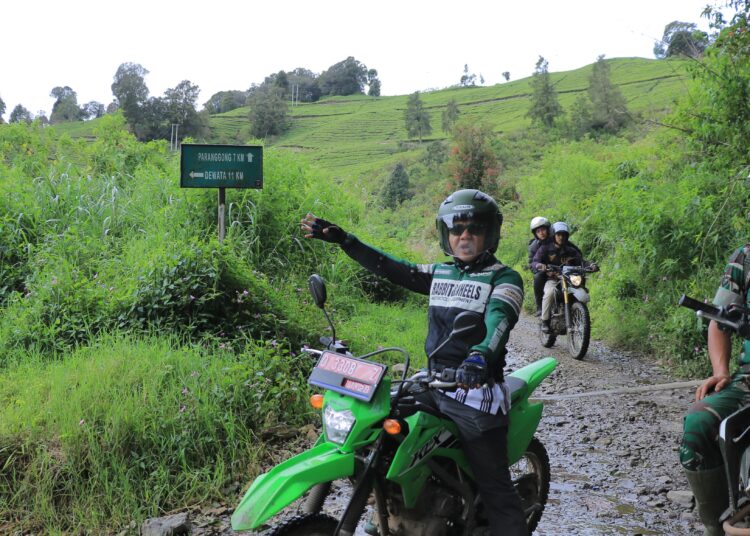 Bupati Bandung Dadang Supriatna