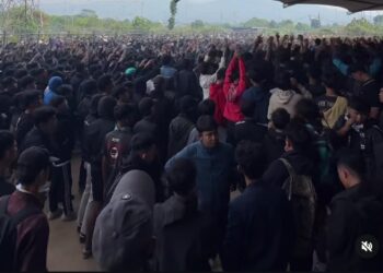 Ribuan Bobotoh Berkumpul di Stadion GBLA Jelang Derby Klasik Persib vs Persija, Gelar Doa Bersama Untuk Kemenanan Maung Bandung !