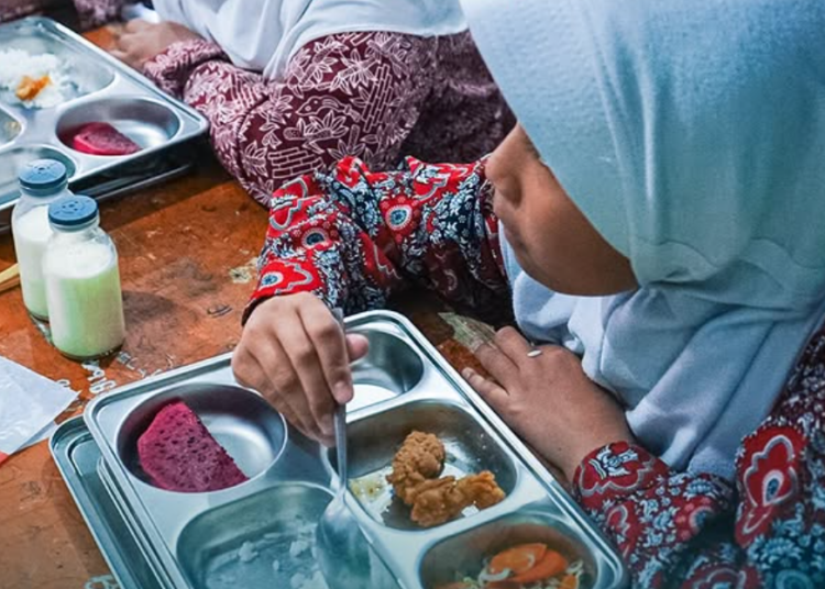 Makan Bergizi Gratis Akan Tetap Dilakukan Selama Bulan Ramadan 2025, Dibungkus dan Dibawa Pulang Ini Menunya