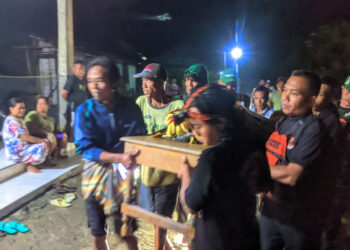 Warga Bojonegoro Tewas saat Rumahnya Diterjang Banjir Bandang