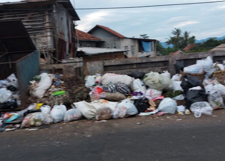 sampah Kuningan