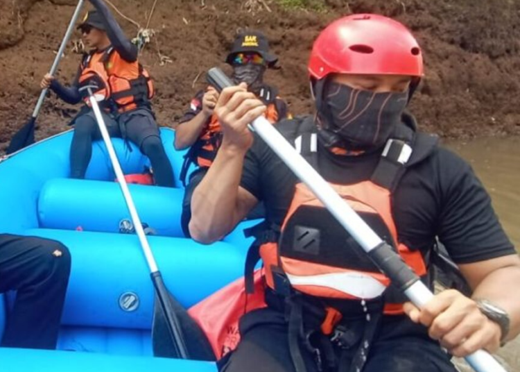 Pelajar Asal Balung Jember Terseret Arus Sungai (BPBD Jember)