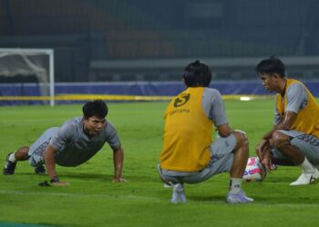Persib Kembali Gelar Latihan, Tapi 3 Pemain Belum Hadir dan Bojan Hodak Belum Kembali !