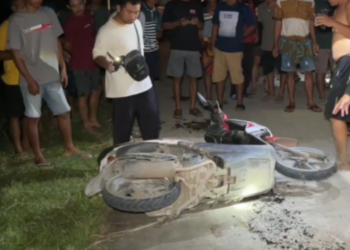 Kecelakaan Maut Motor Tabrak Truk Muatan Mesin