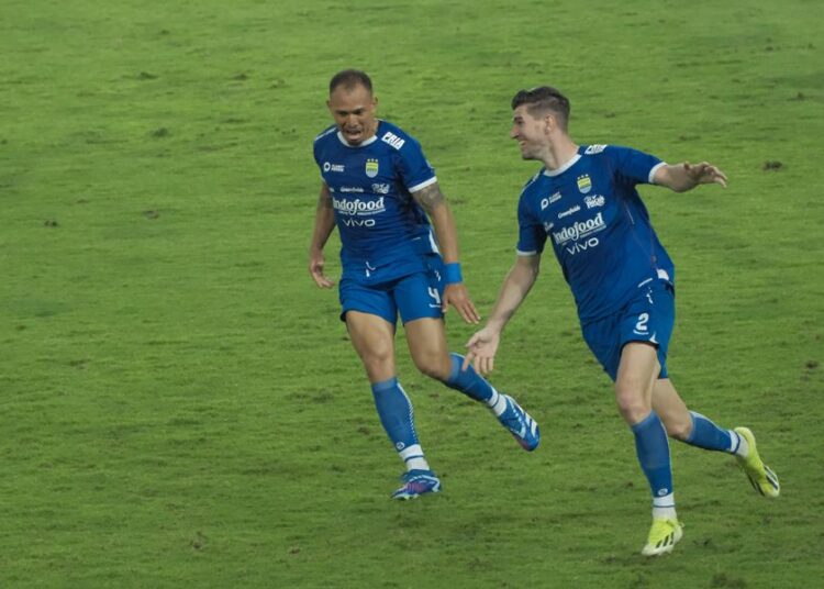 Kemenangan Besar Persib Dari Persik Harus Dibayar Mahal, Dua Pemain Ini Dipastikan Tak Bisa Bermain Lawan Semen Padang !