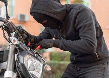 Aksi Curanmor Beat Street di Perumahan Kaliwates Jember Terekam CCTV, Begini Detik-detik Kejadiannya!