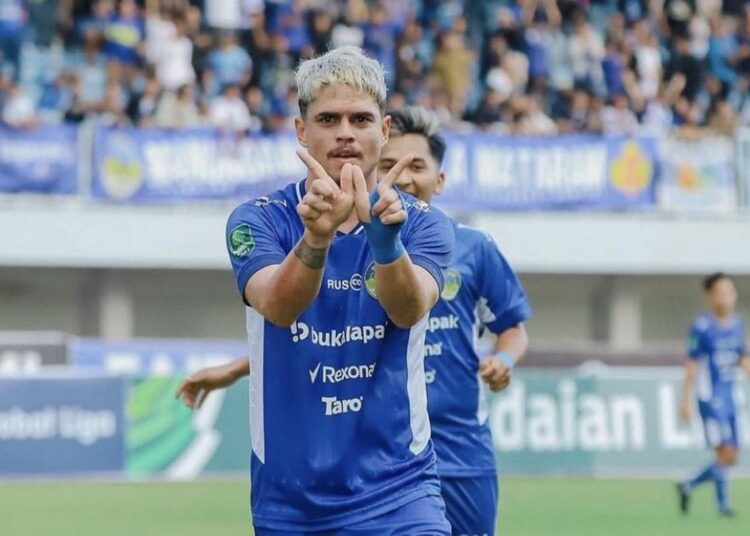 Pemain Bintang Liga 2 Berikan Kode Tertarik Ingin Gabung Persib Bandung ?