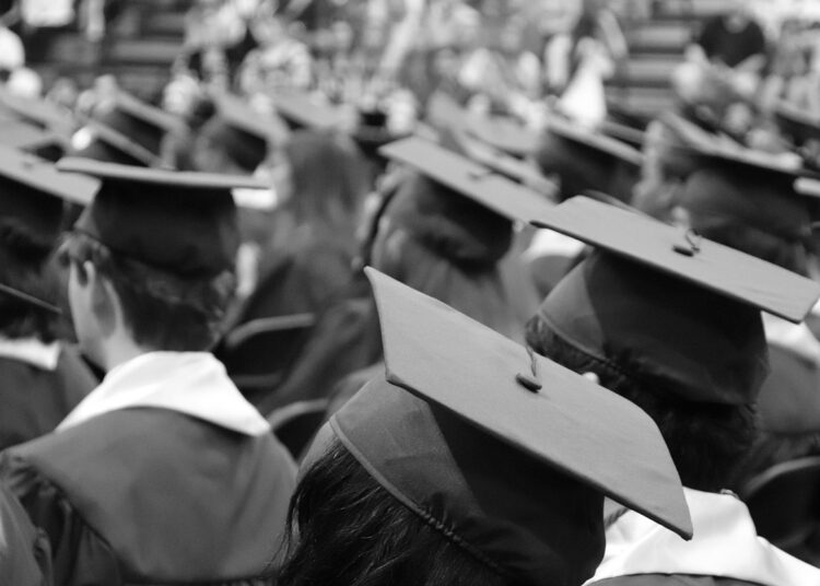 Ilustrasi wisuda