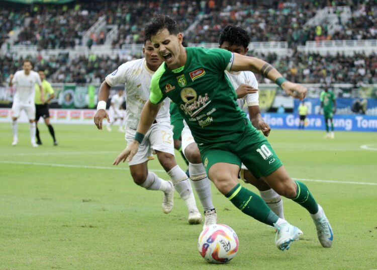 Link Live Streaming Arema FC vs Persebaya Surabaya: Derby Jatim yang Panas Petang Ini!