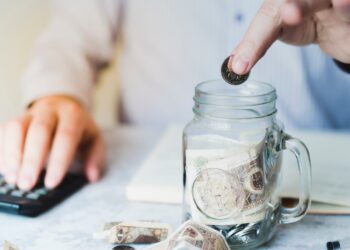 Jangan Hedon! Ini 3 Tips Menabung dengan Efektif, Gini Caranya