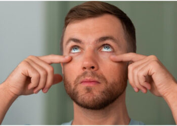 Yang Mau Glow Up Merapat! Gini Cara Menghilangkan Kantung Mata