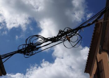 Petugas Pemasang Wi-Fi Tewas Tersengat Listrik di Karadenan Bogor (Pixabay/Hans)