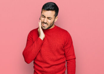 Gak Perlu ke Dokter! Ini 3 Cara Menyembuhkan Sakit Gigi di Rumah