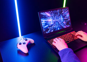 Laptop Gaming Vs Laptop Biasa: Apa Bedanya? Masih Banyak yang Gak Tahu
