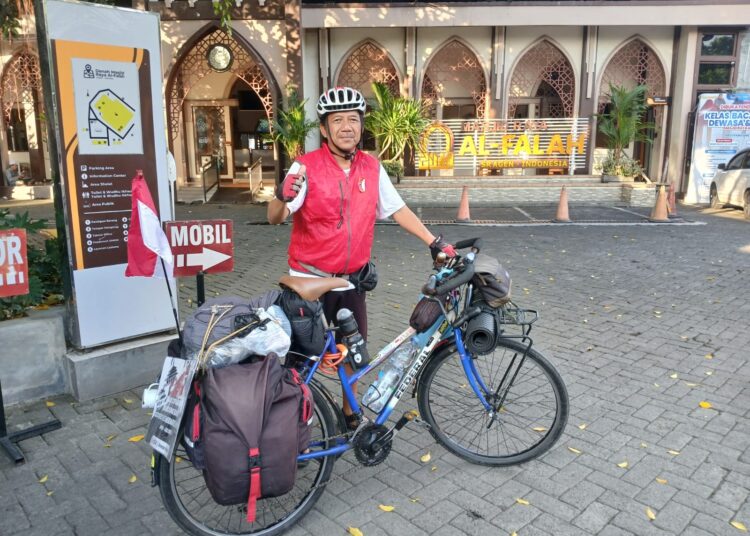 Gowes PWI, Cimahi-Papua, Hari ke-13 Menginap di Masjid Tua Sendirian