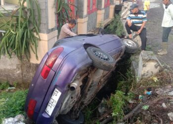 Mobil Tabrak Tembok Warung di Banyuresmi Garut, Ini Kondisinya