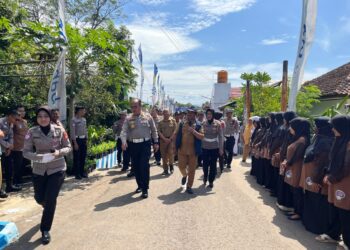 Tim Korlantas Polri Lakukan Penilaian Kampung Tertib Lalu Lintas di Garut
