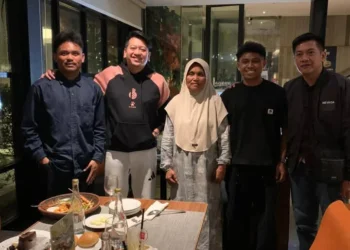 Saddil Ramdani Resmi Gabung Persib Bandung Bersama Saudaranya Muhammad Zulhijah, Paman Ungkap Momen Penandatanganan Kontrak