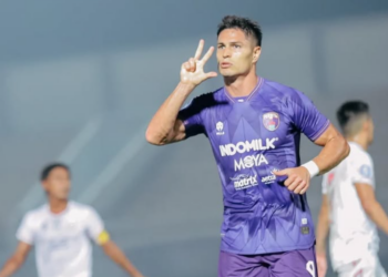 Persib dan Bobotoh Harus Berterima Kasih pada Persik dan Ramiro Fergonzi atas Gol Penyama Kedudukan di Menit Akhir