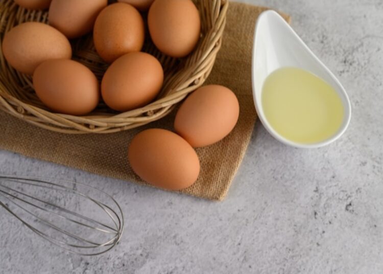 5 Manfaat Masker Putih Telur untuk Kulit Wajah, Bikin Glowing Alami!