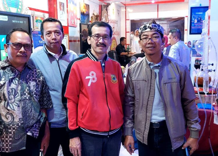 Kuningan Berduka, Uca Somantri Mantan Kadisdikbud Wafat