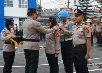 69 Anggota Polres Tasikmalaya Naik Pangkat, Diwarnai Tradisi Mandi Kembang Tujuh Rupa