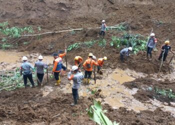 Terkendala Cuaca, Pencarian 2 Korban Longsor di Tenjowaringin Tasik Dihentikan