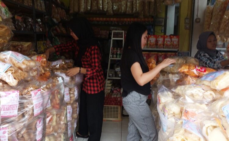 Musim Libur Panjang, Pedagang Oleh-oleh Khas Garut Marema