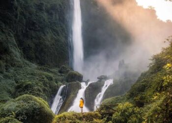 Curug Citambur Momen Indah Tak Terlupakan di Air Terjun Negeri Dongeng Cianjur