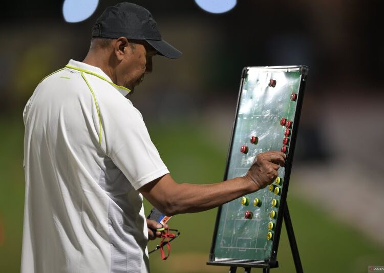 Rahmad Darmawan pelatih Liga Indonesia All Star Hadapi Oxford United