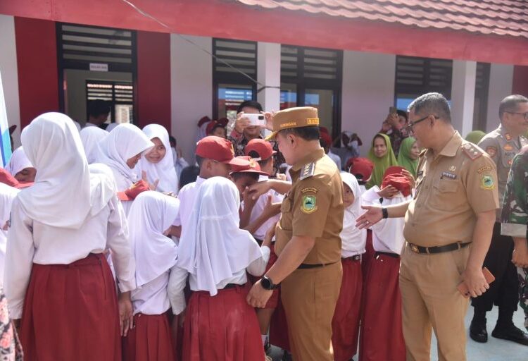 Kementerian PU Rehab 9 Ruang Kelas SDN 1 Tundagan Kuningan yang Nyaris Ambruk