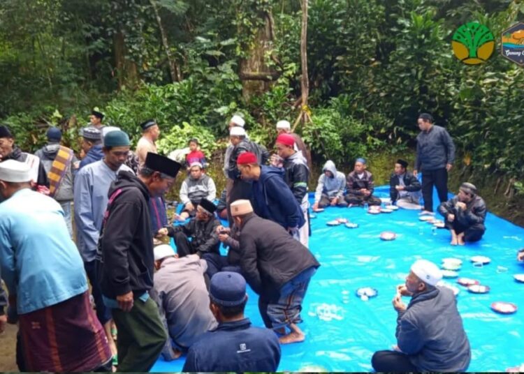 Tradisi Pareresan Agar Terhindar Dari Musim Paceklik dan Musibah