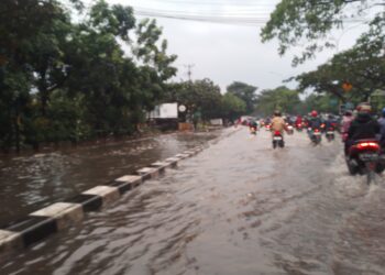 Banjir Kembali Terjang Jalan Soekarno Hatta, Depan Panyileukan dan Pasar Gedebage