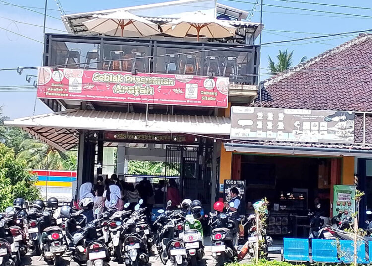 Memburu Kuliner di Sepanjang Jalan Eyang Hasan Maolani Kuningan