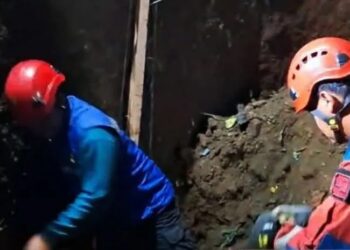 2 Pekerja Bangunan di Cimahi Tertimbun Longsor Saat Menggali Pondasi