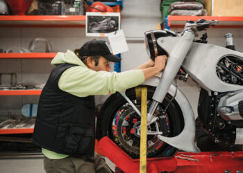 Pentingnya Servis Berkala Motor! Ini Manfaatnya untuk Performa dan Keamanan