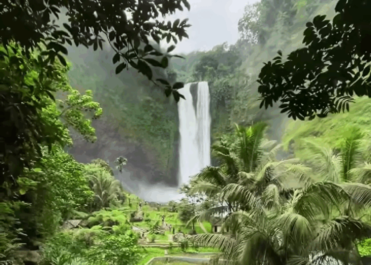 Curug Sanghyang Taraje, Air Terjun Tertinggi dan Termegah di Garut, Mesti Kesini Sekali Seumur Hidup!
