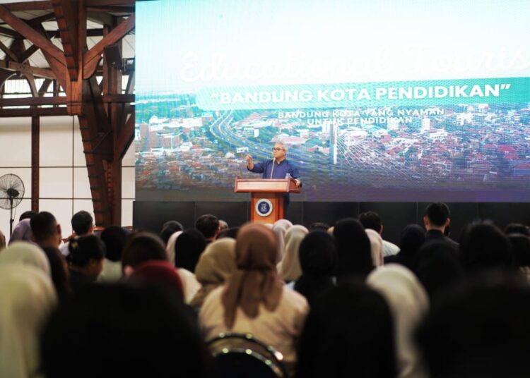 Bandung Kota Wisata dan Pendidikan, Farhan: Peluang Terus Kembangkan Ekonomi Kreatif