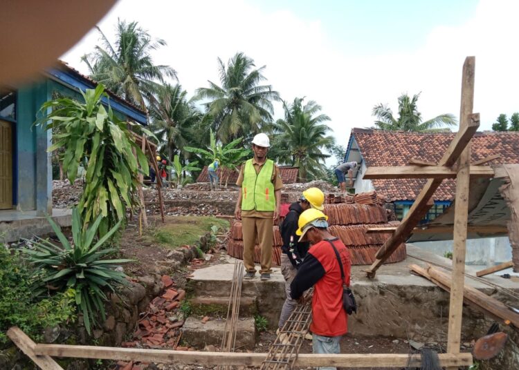 SMPN Satu Atap 4 Cipatujah Terima Bantuan Revitalisasi Sekolah