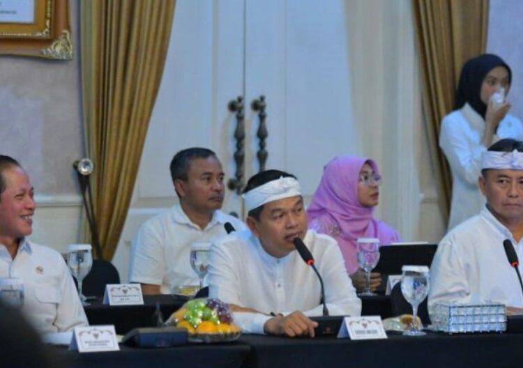 Jangan Main-Main dengan KDM, Gubernur Jabar Ini Ancam Hentikan Bantuan Keuangan bagi Daerah yang Abaikan Sampah