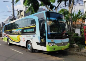 Yuk Kenali Bus Langka yang Mesin Berkode V & Knalpot Ganda? inilah Mercedes Benz OH 1829