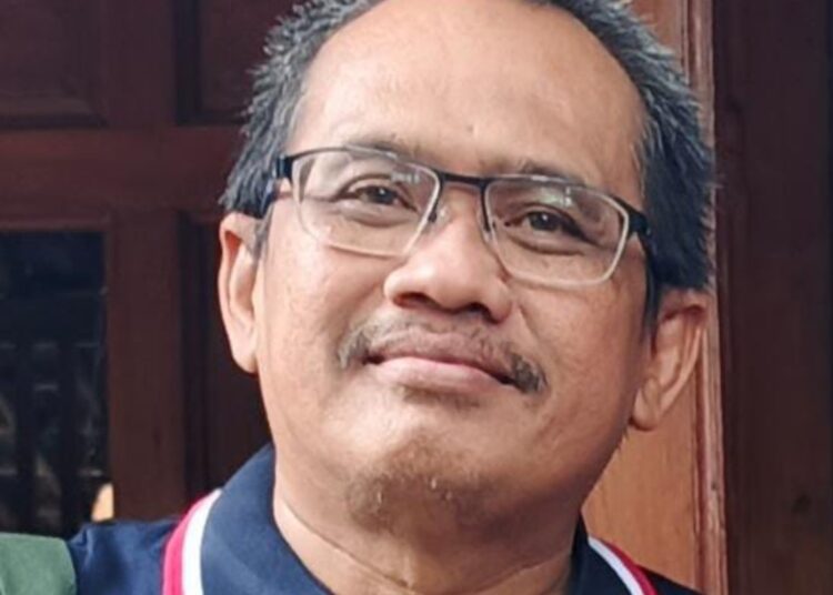 Mengapa Memilih Hendry Ch Bangun ?