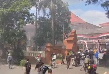 Demo Berujung Rusuh di Sejumlah Tempat, Polda Jabar Tetapkan Status Siaga 1