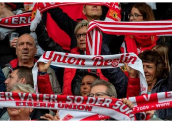 Pertandingan Union Berlin vs Hamburger SV Dibayangi Aksi Protes Suporter