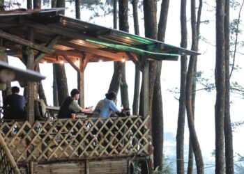 Talaga Surian Camp Park, Surga Kecil Tersembunyi di Palutungan Kuningan