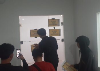 Pengunjuk Rasa Segel Ruang Kerja Bupati Tasikmalaya, Ini Tuntutannya