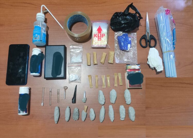 Polisi Ringkus 2 Pengedar Sabu di Leuwigoong Garut Berikut Sejumlah Barang Bukti