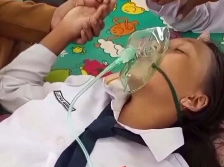 Puluhan Siswa SMPN Pamarican Ciamis pun Bertumbangan Diduga Keracunan MBG