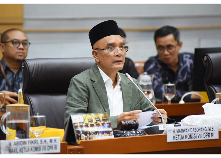 DPR Desak Pemerintah Turunkan Biaya Haji 2026