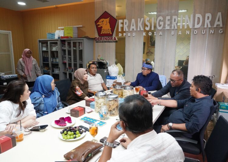 Fraksi Gerindra Soroti Ketertiban Umum dan Pembangunan Keluarga dalam Pandangan Umum Raperda Kota Bandung